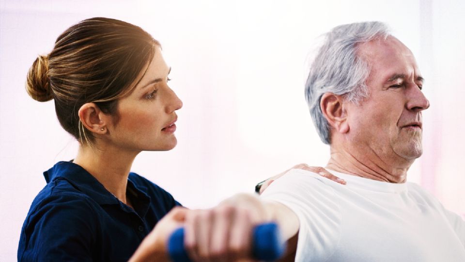 Adultos mayores de 60 años o más pueden obtener grandes descuentos en algunos gimnasios del país.