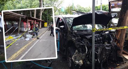 Choque en Tlalpan: Auto queda destrozado tras estamparse contra un puesto de periódicos y parabús