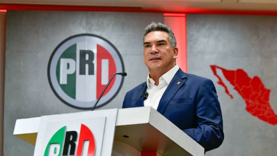 Alejandro Moreno busca reelegirse como dirigente nacional del PRI.