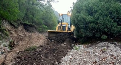 Santa Catarina rehabilita caminos en Sierra Alta de La Huasteca tras tormenta tropical