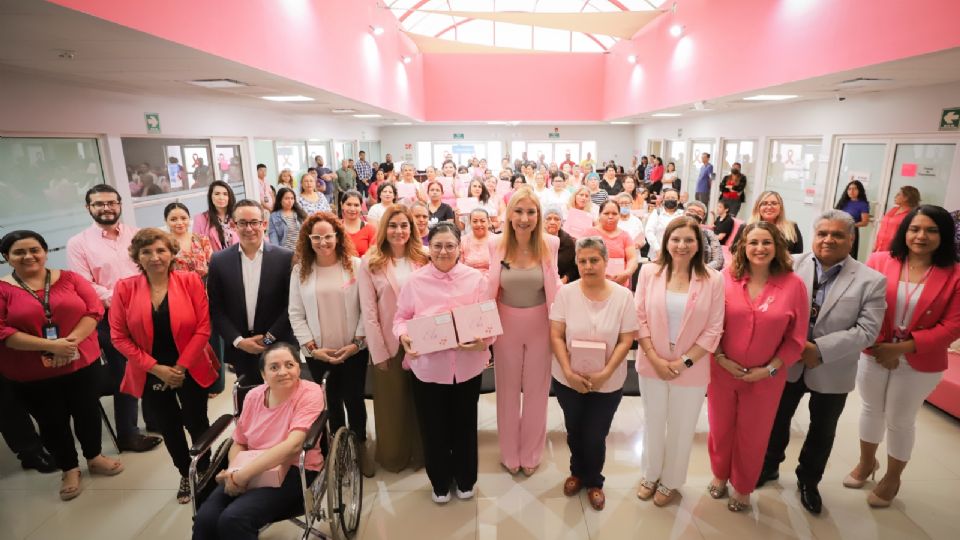 Entregan 54 prótesis externas a pacientes con cáncer de mama en Nuevo León