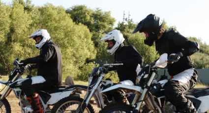 Coordinador del PRI busca proteger a los motociclistas con chalecos reflejantes