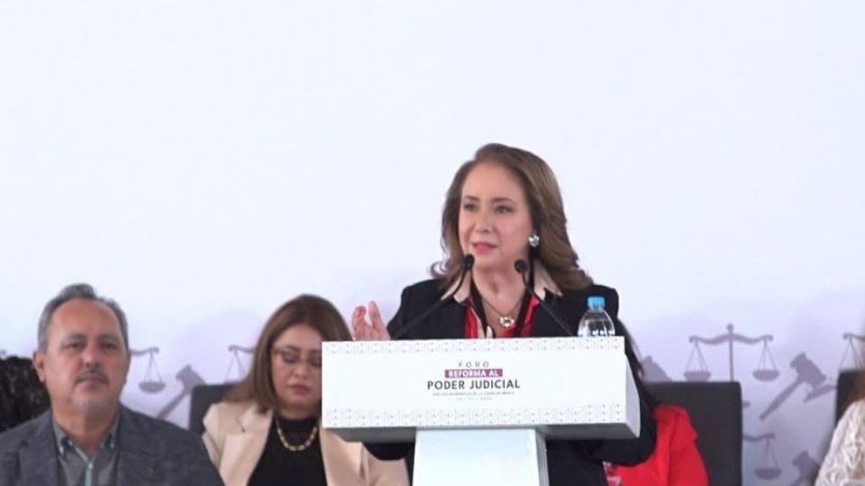 La Ministra Yasmín Esquivel planteó algunos de los retos que tiene el sistema judicial, por ejemplo, hacer una revisión integral al juicio de amparo.