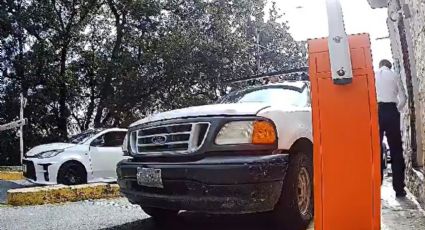 Hombre daña pluma y golpea a guardias en fraccionamiento de San Pedro