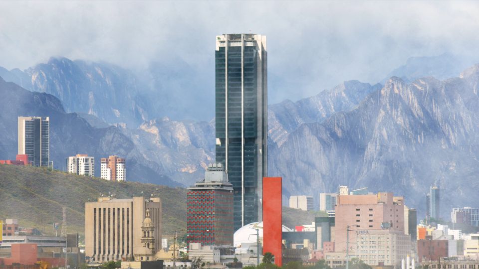 Alertan por la llegada del polvo del Sahara a Monterrey