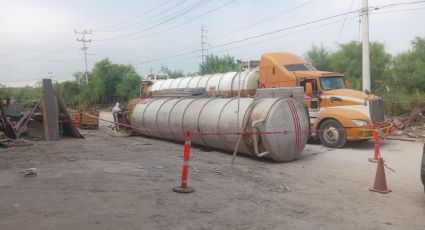 Vuelca pipa, transportaba ácido