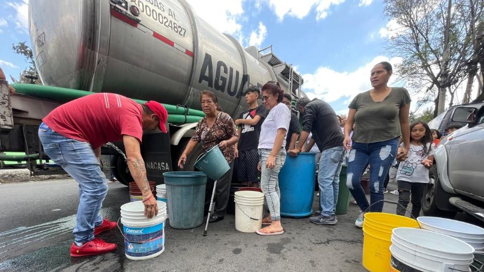 Habitantes de Tacubaya realizan una protesta.