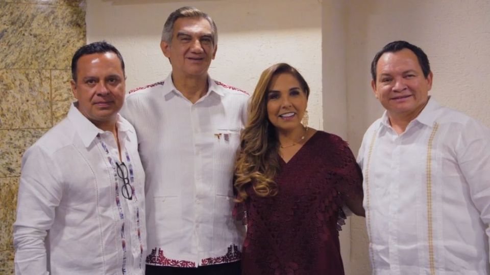 Asistieron como invitados de honor al anuncio, la gobernadora de Quintana Roo, Mara Lezama; el gobernador de Tamaulipas Américo Villarreal; y el gobernador electo de Yucatán Joaquín Díaz Mena.