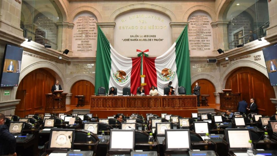 Le quitarán un diputado al Partido Verde para dárselo a MC.