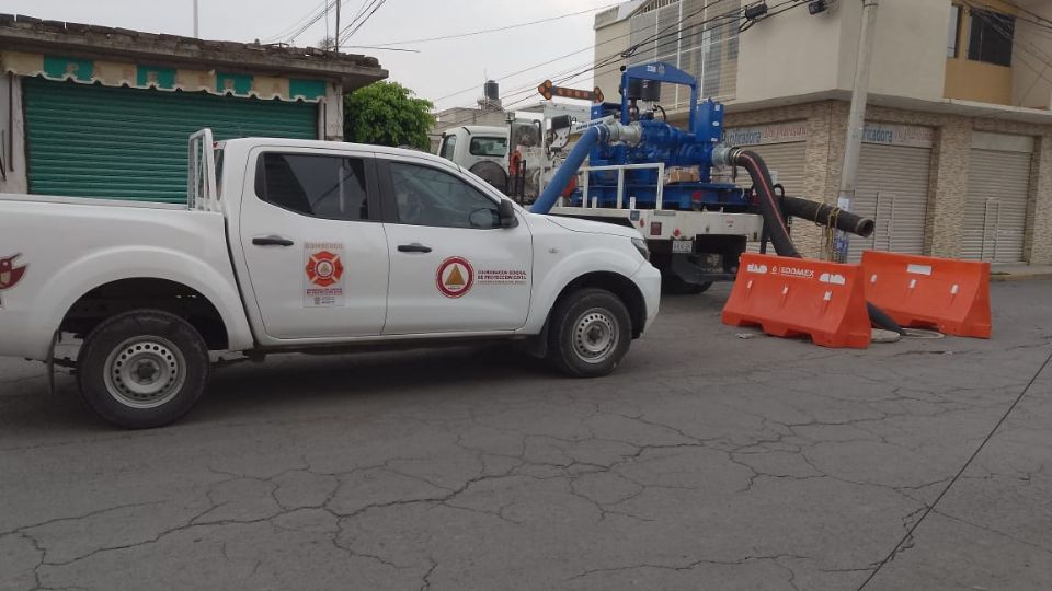 La Gobernadora Delfina Gómez Álvarez refuerza el despliegue de maquinaria especializada,