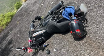 Motociclista muere al caer a barranco en García