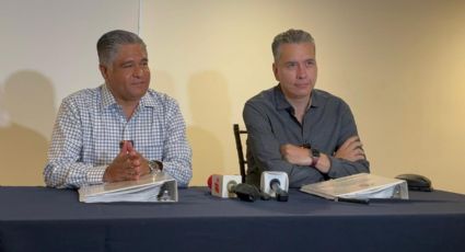 Víctor Fuentes entrega iniciativas a Waldo Fernández para la Cámara Alta