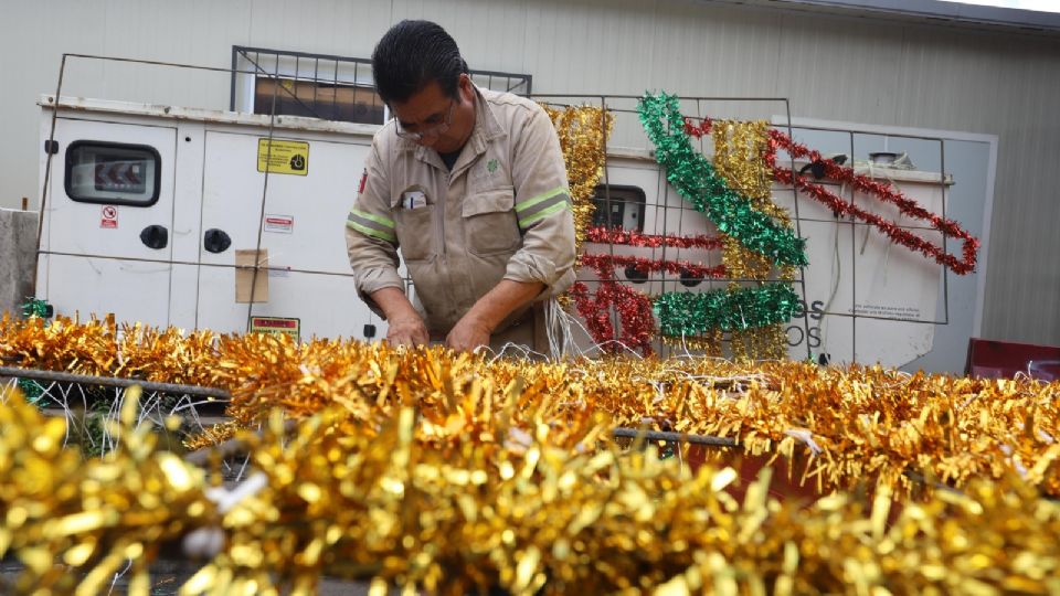 ¡Comienza la decoración para conmemorar el 214 aniversario de la Independencia de México!