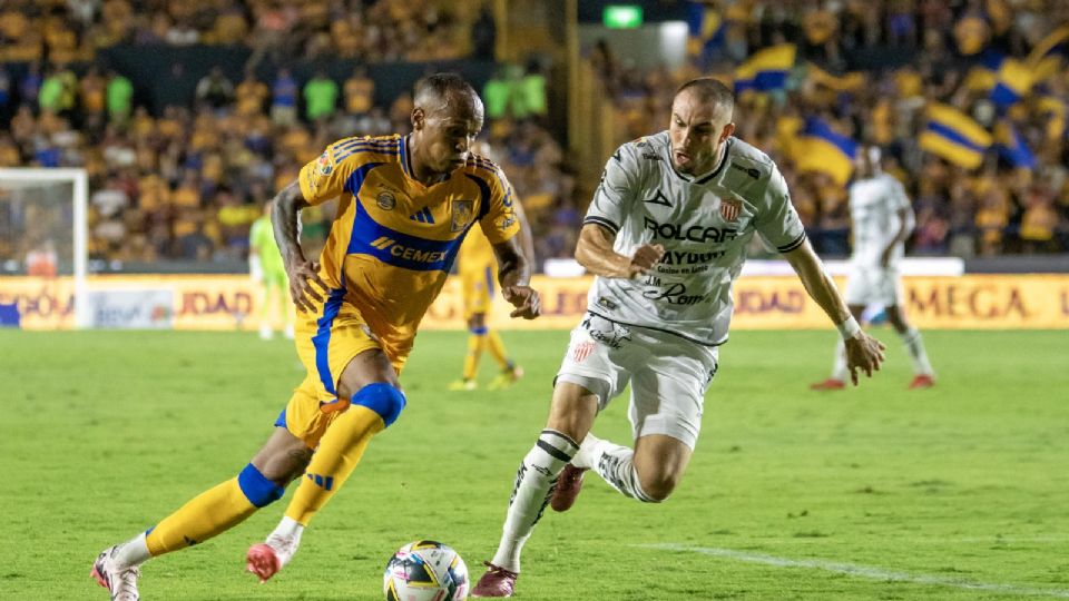 Luis Quiñones se va de Tigres; llega a Puebla como préstamo