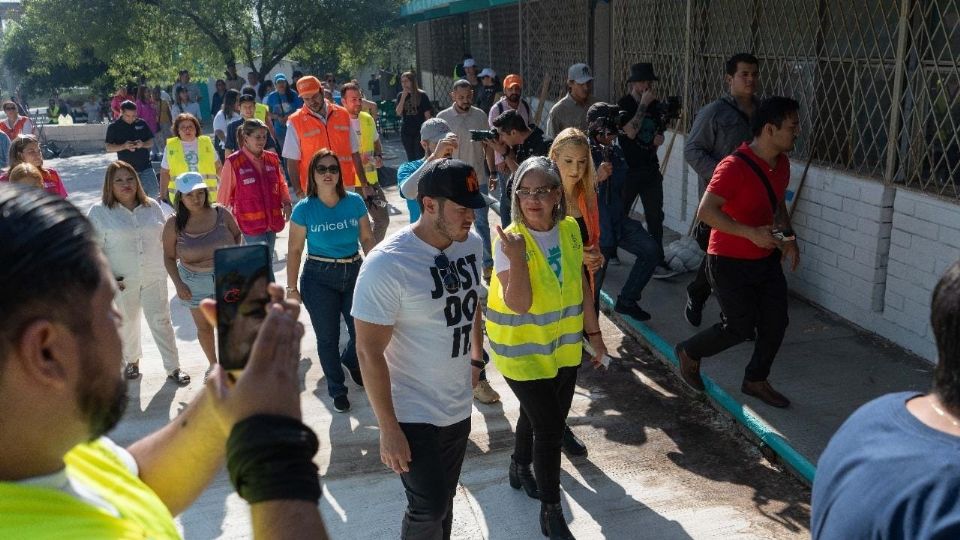 El gobernador detalló que se realizarán intervenciones como podas, instalación de aires acondicionados, así como la colocación de impermeabilizante en las escuelas.