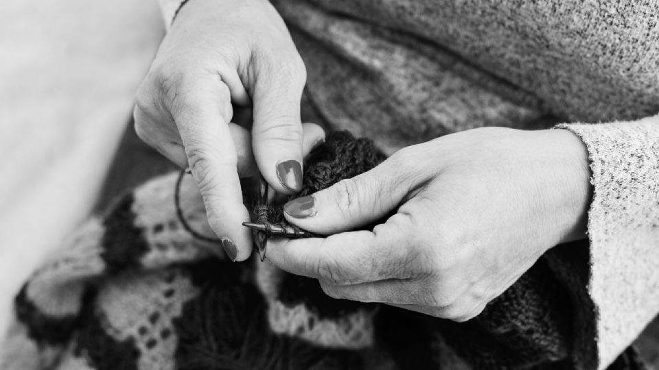 'No les tejería suéteres a mis futuros hijos. Eso fue una de las mil cosas de las que me lamenté', escribe Leticia.