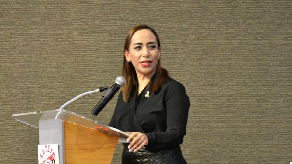 Adriana Dávila, aspirante a la dirigencia nacional del PAN.