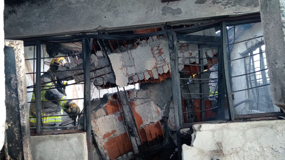 Se incendia casa en calle Plan Ayala en Monterrey