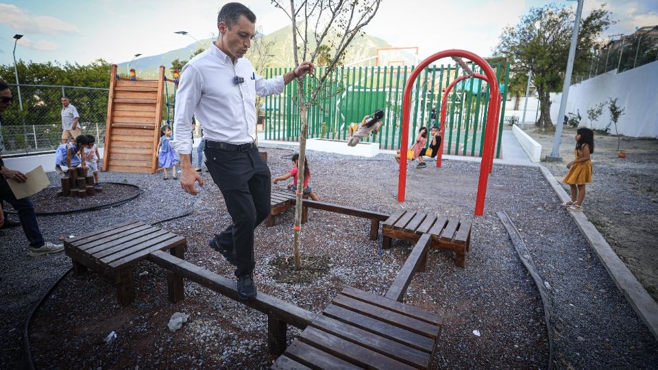 Alcalde de Monterrey inaugura parque público en Sierra Ventana