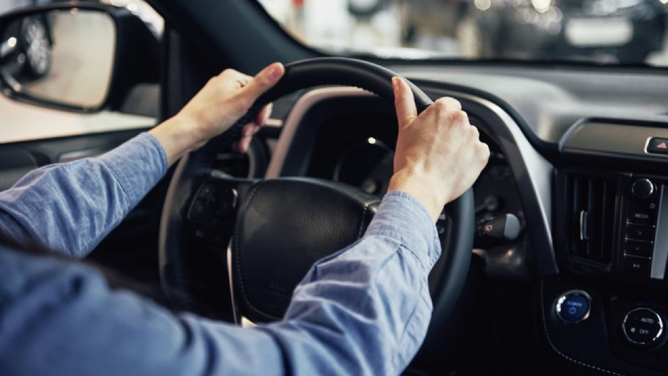 Estas son todas las multas que pueden recibir y deberán pagar los conductores al momento de cometer una infracción