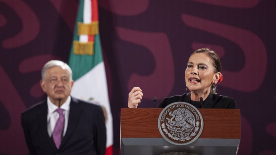 Beatriz Gutiérrez Müller y Andrés Manuel López Obrador se conocieron en 2004.