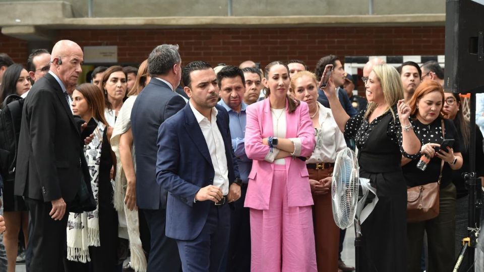 Panistas encabezados por la coordinadora Noemí Luna, clausuraron de manera simbólica esa sede.