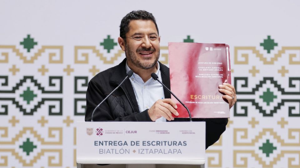 Jefe de Gobierno, Martí Batres Guadarrama.