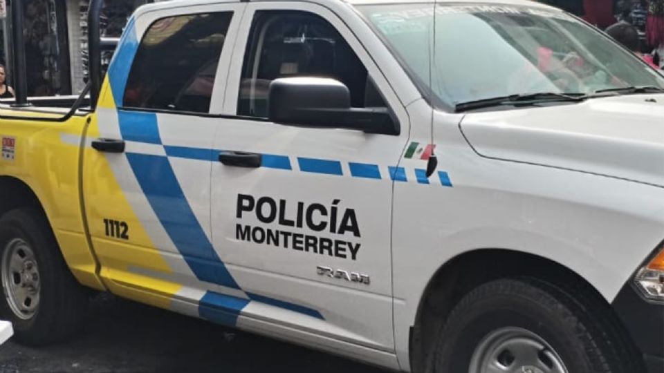 La zona fue resguardada por elementos de la Policía de Monterrey, mientras que personal del Instituto de Criminalística y Servicios Periciales iniciaba las indagatorias correspondientes.