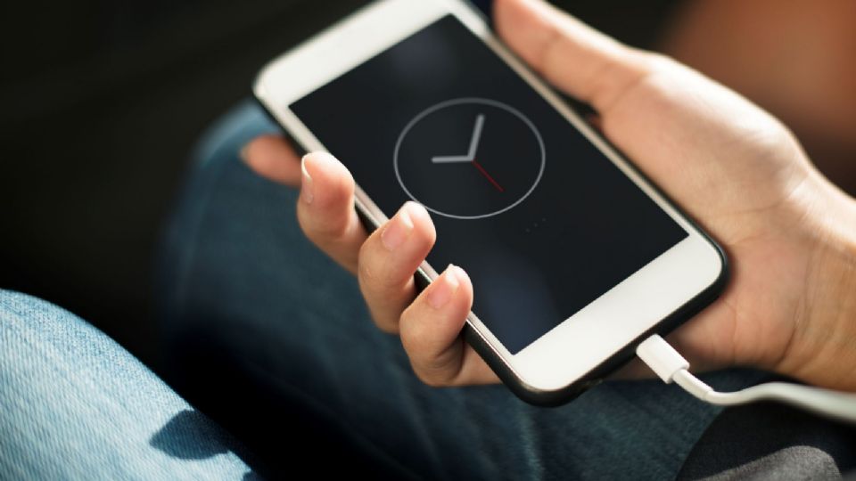 Apagar tu celular mientras se carga puede marcar una gran diferencia.