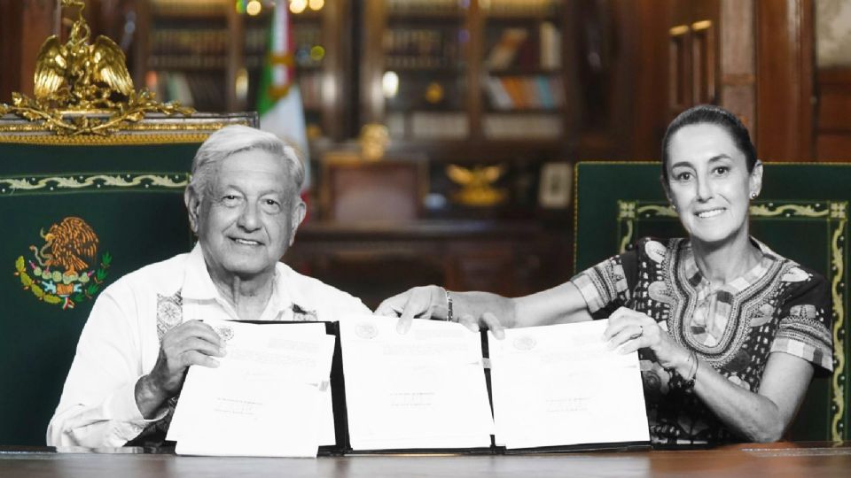 AMLO firma decreto de la reforma al Poder Judicial.