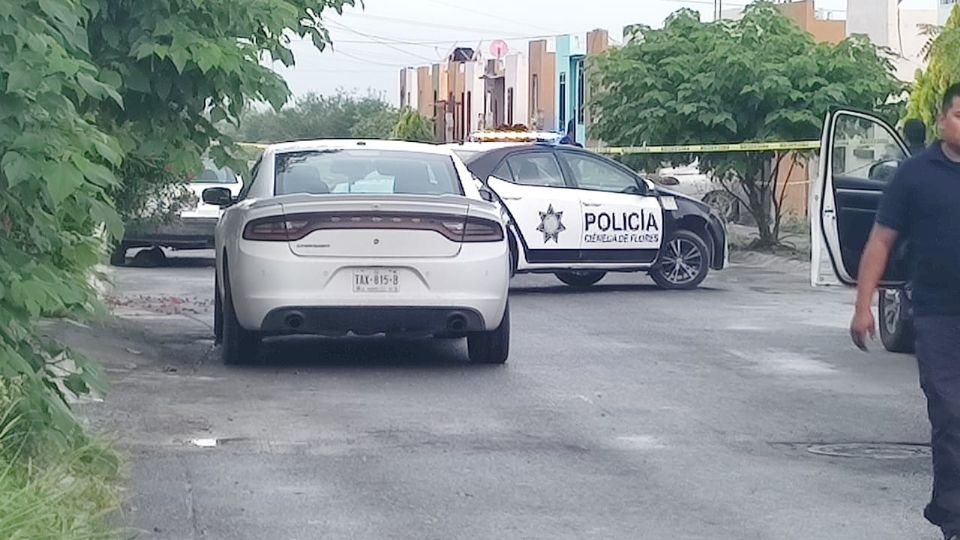 Personal de la Policía de Ciénega de Flores acordonó el área para resguardar las evidencias del ataque.