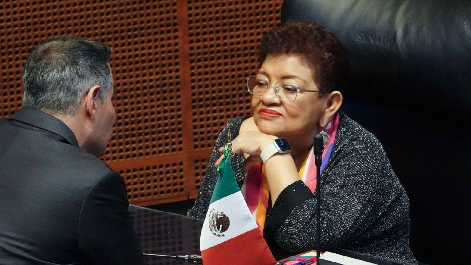 Ernestina Godoy, presidenta de la Comisión de Puntos Constitucionales del Senado.