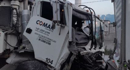 Camión de concreto causa accidente en Puente Atirantado; impacta a siete vehículos