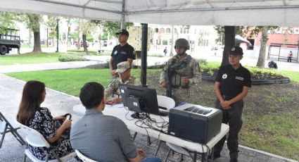 Monterrey inicia canje de armas por vales de despensa