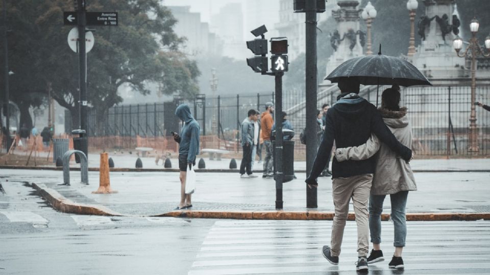 Lluvias y vientos fuertes azotarán a Nuevo León durante la última semana de septiembre, según el pronóstico del SMN.