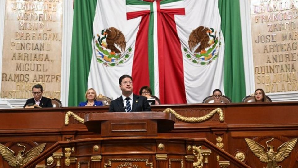 Secretario de Seguridad Ciudadana, Pablo Vázquez Camacho, en el Congreso de la CDMX.