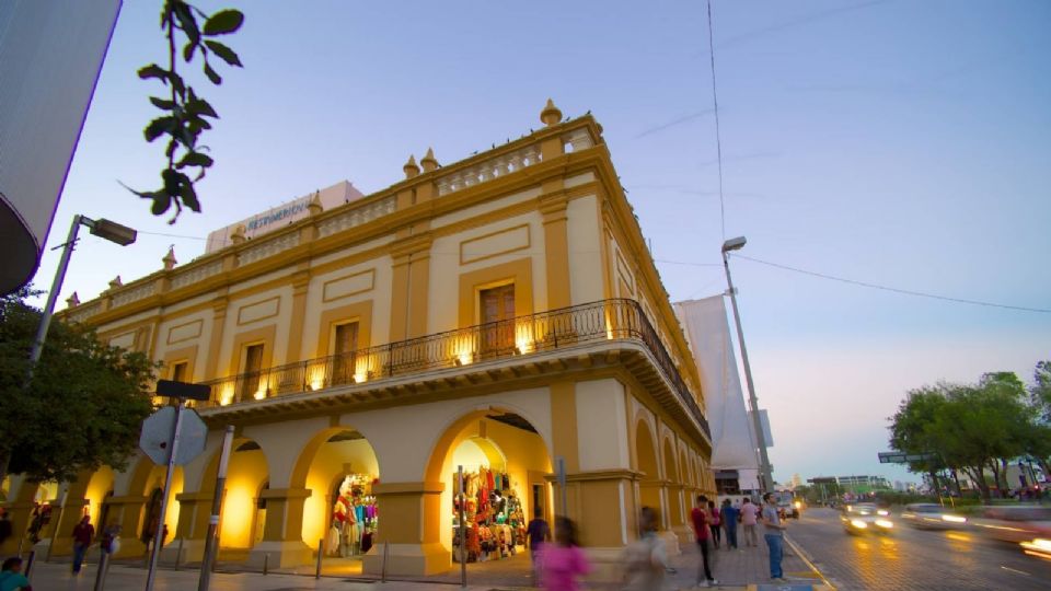 Plaza Zaragoza es una de las mejores plazas de Nuevo León según la Inteligencia Artificial.