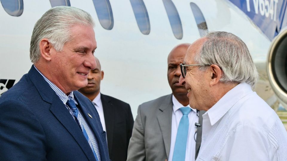 Miguel Díaz-Canel, presidente de Cuba, fue recibido por David Kershenobich, próximo Secretario de Salud con Sheinbaum.