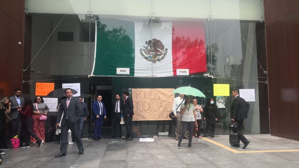 Trabajadores del Poder Judicial de la CDMX se sumaron al paro.