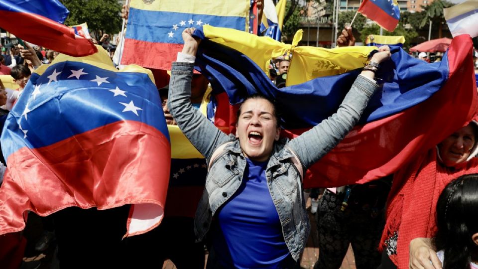 El gobierno colombiano ha decidido mantener las relaciones diplomáticas con Venezuela.