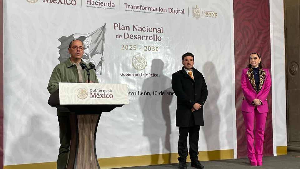 José Antonio Peña Merino, titular de la Agencia de Transformación Digital, destaca la importancia de la digitalización en el gobierno y la lucha contra la burocracia en México.