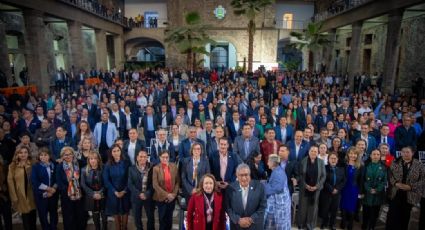 Ministra Yasmín Esquivel dialoga con integrantes del SNTE sobre democratización del Poder Judicial