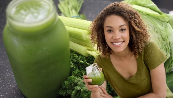 ¿Qué pasa en el cuerpo si se toma jugo verde todos los días?