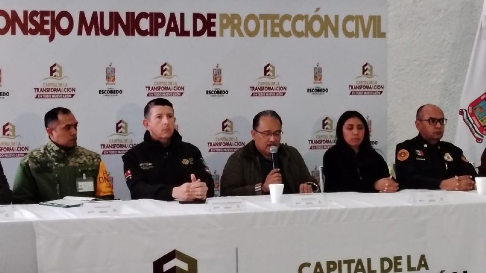 El alcalde detalló las acciones preventivas por parte de los cuerpos de rescate.