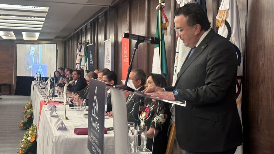 El presidente de Coparmex, Juan Sierra, pidió integrar a las mipymes.