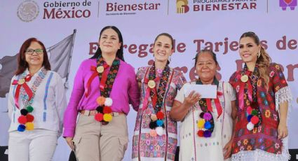 Claudia Sheinbaum y Evelyn Salgado entregan tarjetas de Pensión Mujeres Bienestar en Guerrero