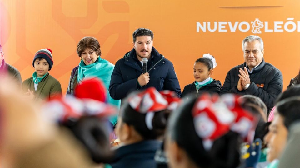 Gobierno del Estado y Secretaría de Educación NL.