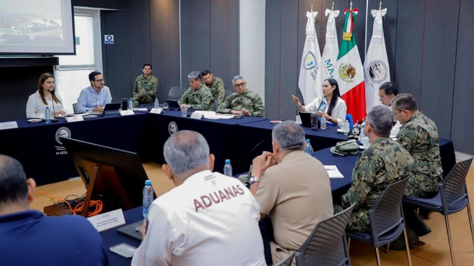 Se realizan trabajos de dragado de mantenimiento en el canal de la Laguna Cuyutlán