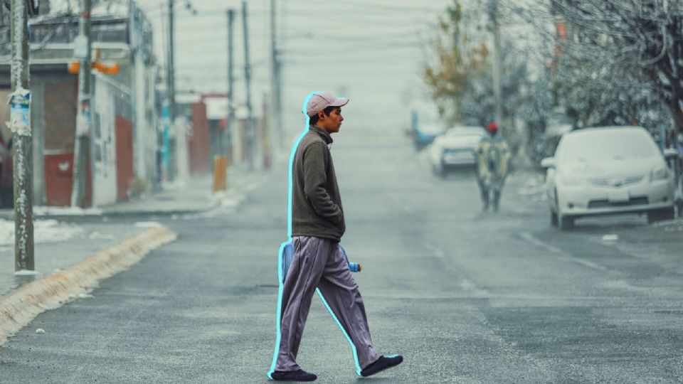 Las autoridades recomiendan a la población usar al menos tres capas de ropa, de preferencia de algodón o lana.