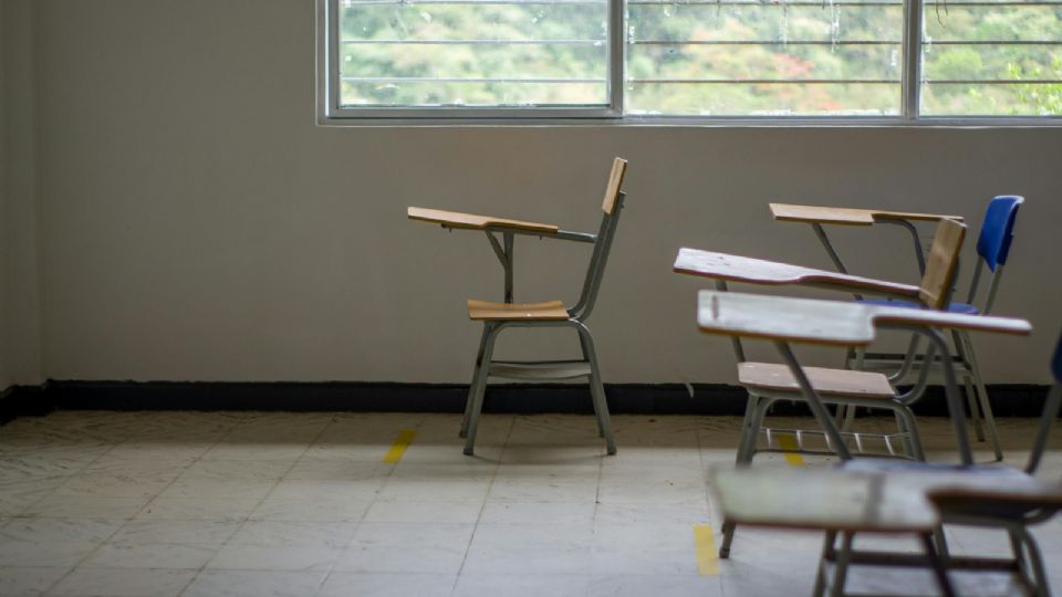 La escuelas se están quedando sin niños por la violencia.